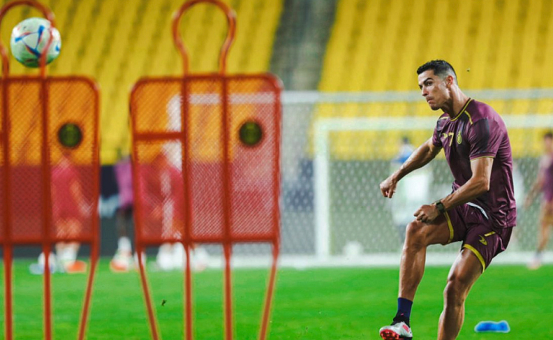  亚眠凭借顽强斗志补时阶段扳平抢回一分